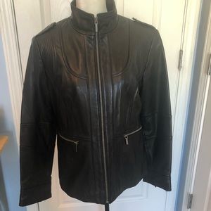 Kenneth Cole Reaction black leather jacket slight wrinkle in collar